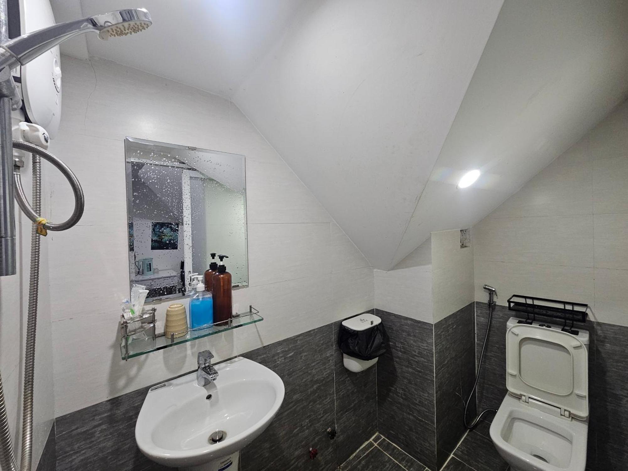 Khoang Lang Atp Hotel Da Lat Room photo